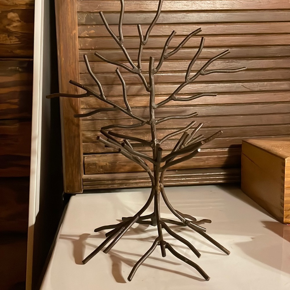 Jewelry tree